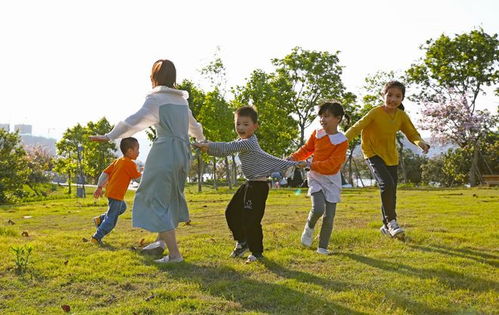 文韻肇慶·繪時(shí)代新篇——主題文藝創(chuàng)作開(kāi)發(fā)組照選登